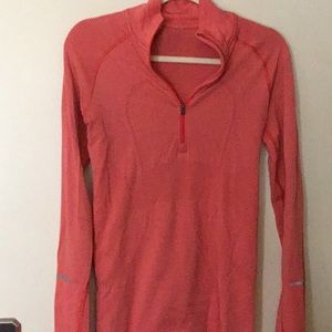 Lululemon Size 6 pullover lightweight top
